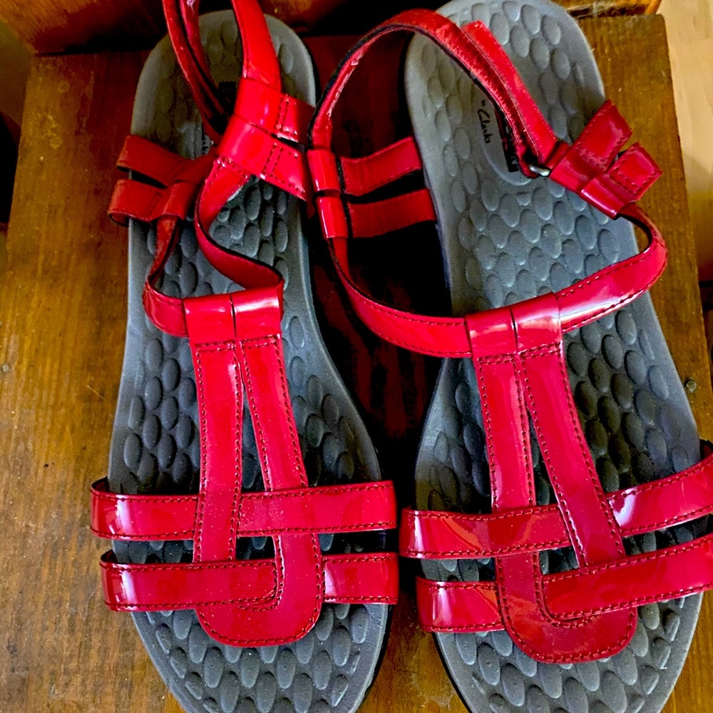 Clarks Collection Red Patent Leather Sandals - size 9